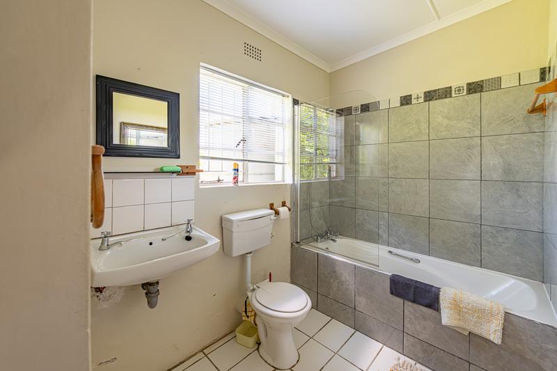 5 Bedroom Property for Sale in Riviersonderend Western Cape